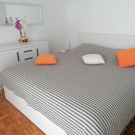 Apartman Petra Pula Exterior photo